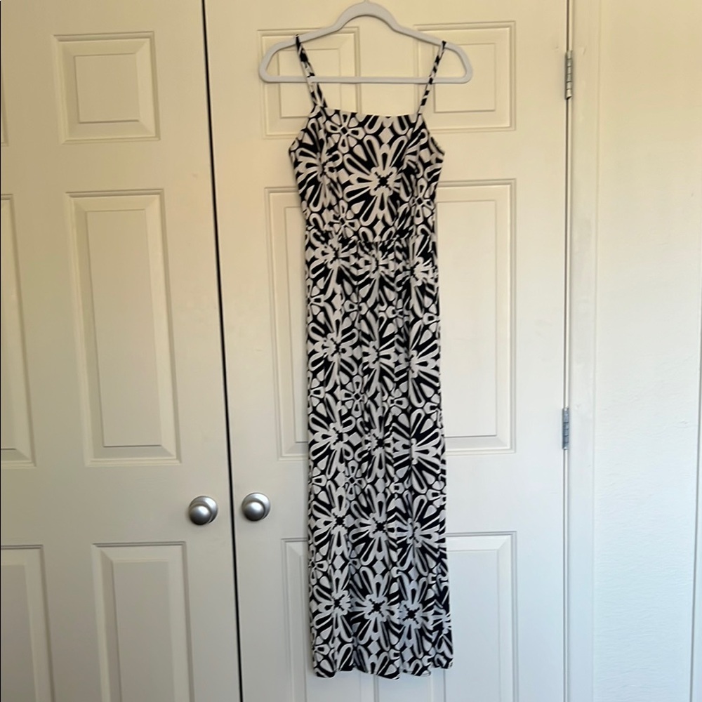 AUW Black and White Floral Maxi Dress